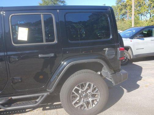 2025 Jeep Wrangler 4-Door Sahara 4x4
