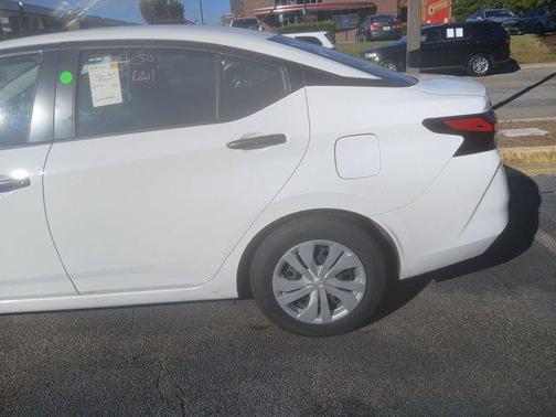 2024 Nissan Versa 1.6 S
