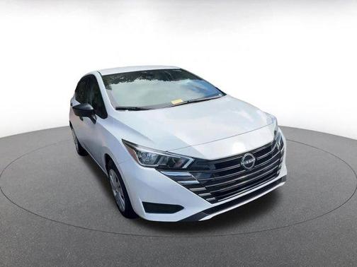 2024 Nissan Versa 1.6 S