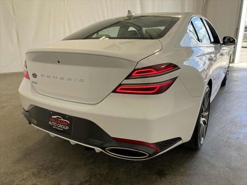 2024 Genesis G70 2.5T RWD