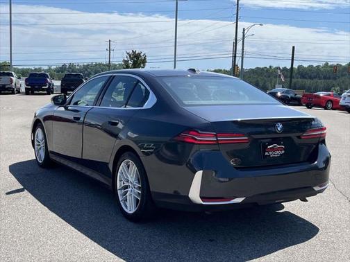 2024 BMW 530 i