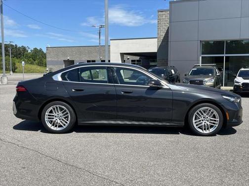2024 BMW 530 i