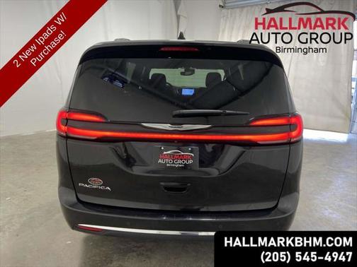 2022 Chrysler Pacifica Touring