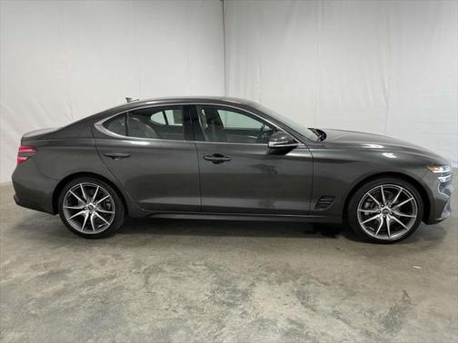 2023 Genesis G70 2.0T AWD