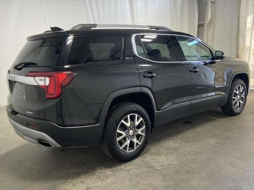 2023 GMC Acadia AWD SLT