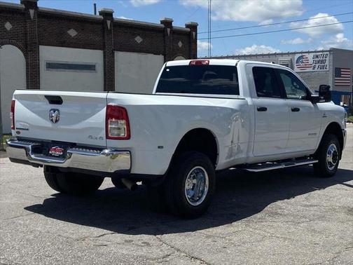 2024 RAM 3500 Big Horn Crew Cab 4x4 8' Box