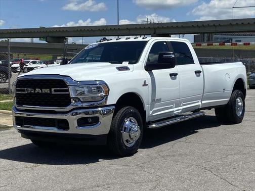 2024 RAM 3500 Big Horn Crew Cab 4x4 8' Box