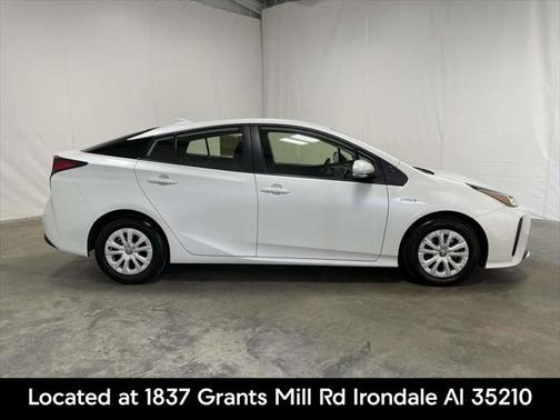 2022 Toyota Prius L