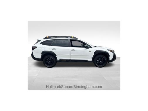 Crystal White Pearl 2023 Subaru Outback Wilderness