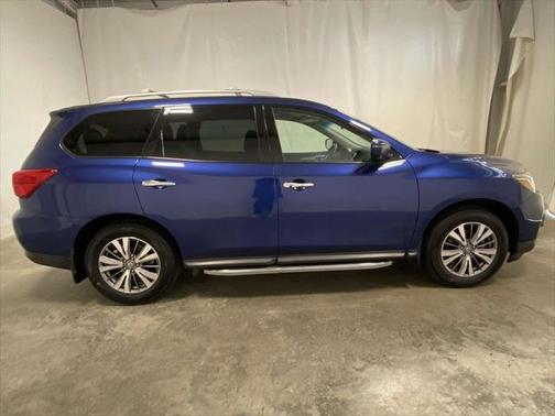 2020 Nissan Pathfinder SL 2WD