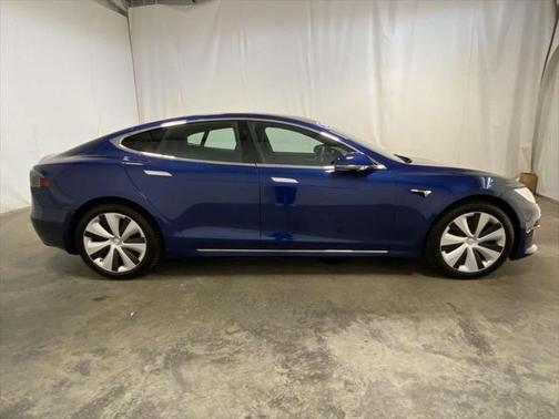 2020 Tesla Model S Long Range