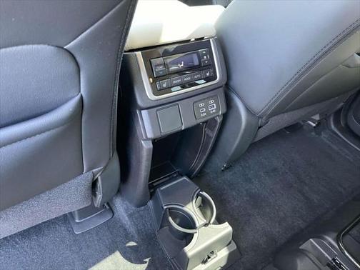 2024 Subaru Ascent Limited 7-Passenger