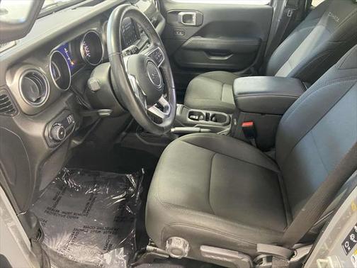 2023 Jeep Wrangler 4-Door Sahara 4x4