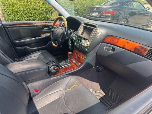 2006 Lexus LS 430 Base
