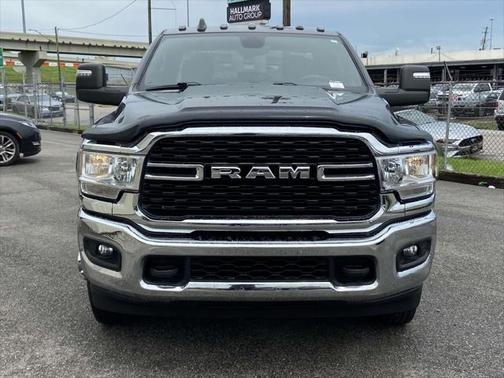 2024 RAM 3500 Big Horn Crew Cab 4x4 8' Box