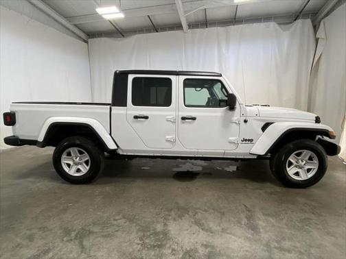2021 Jeep Gladiator Sport S