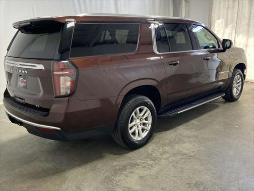 2023 Chevrolet Suburban LT