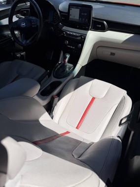 Sunset Orange w 2019 Hyundai Veloster Base
