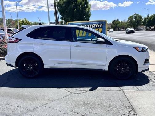 Star White Metallic Tri-Coat 2020 Ford Edge ST