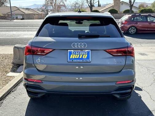 2020 Audi Q3 45 S line Prestige