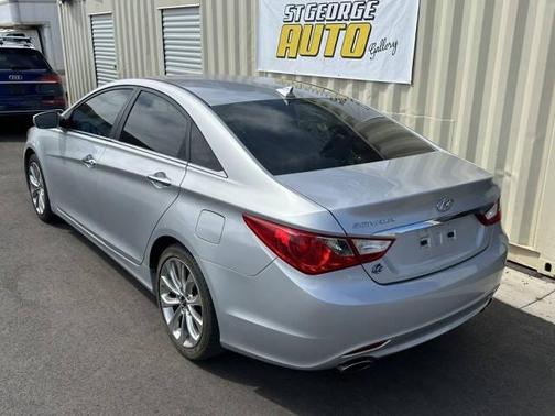 Radiant Silver 2013 Hyundai SONATA SE
