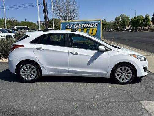 2016 Hyundai Elantra GT Base