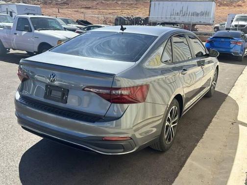 Pyrite Silver M 2023 Volkswagen Jetta 1.5T Sport