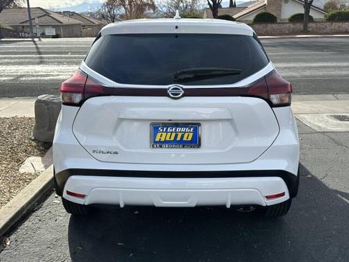 2021 Nissan Kicks S
