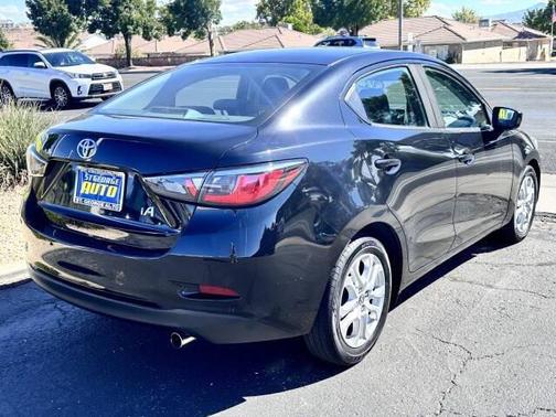 2017 Toyota Yaris iA Base
