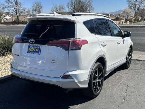 2016 Toyota RAV4 SE