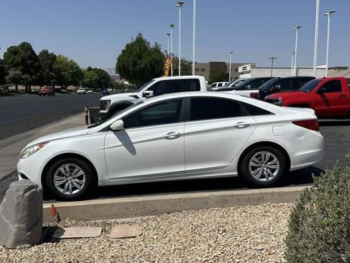 2012 Hyundai SONATA GLS