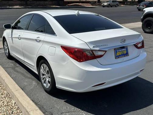 2012 Hyundai SONATA GLS