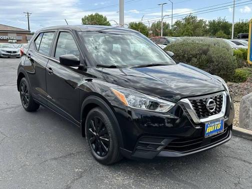 2020 Nissan Kicks S