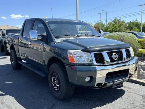 2004 Nissan Titan XE Crew Cab