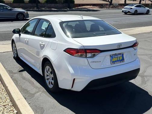 Ice Cap 2024 Toyota Corolla LE