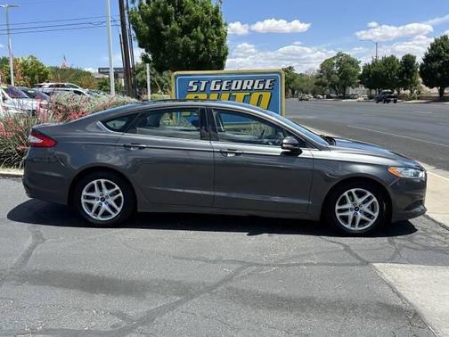 Magnetic 2015 Ford Fusion SE