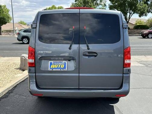 2016 Mercedes-Benz Metris Base