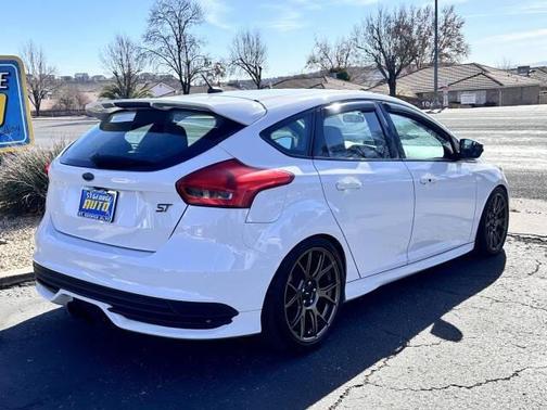 2018 Ford Focus ST 