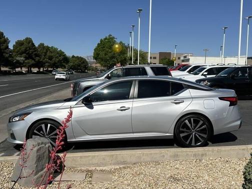 2020 Nissan Altima SR FWD