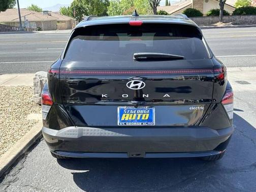 2025 Hyundai KONA EV SEL