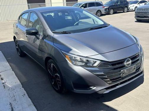 Gray Sky Pearl 2024 Nissan Versa 1.6 S