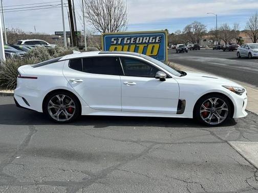2019 Kia Stinger GT2