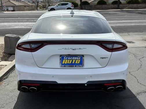 2019 Kia Stinger GT2