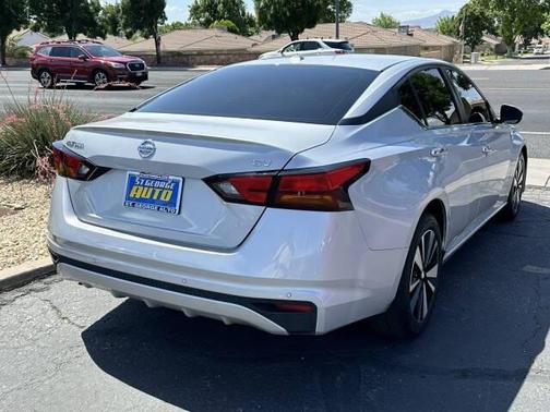 2021 Nissan Altima 2.5 SV