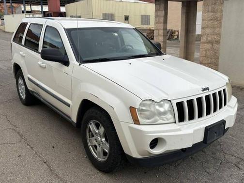 Stone White Clearcoat 2007 Jeep Grand Cherokee Laredo