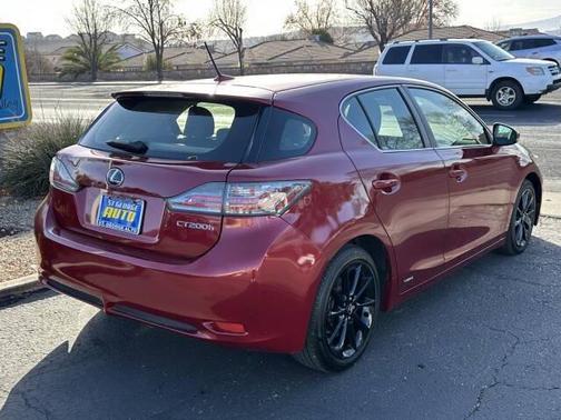 2013 Lexus CT 200h Base 4dr Hatchback