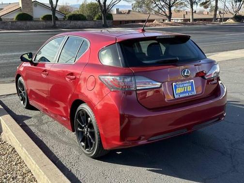 2013 Lexus CT 200h Base 4dr Hatchback