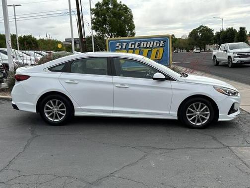 2018 Hyundai SONATA SE