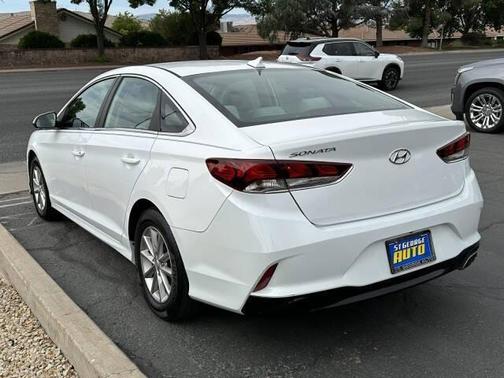 2018 Hyundai SONATA SE