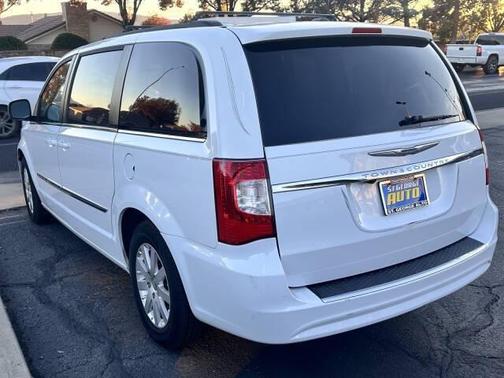 2015 Chrysler Town & Country Touring